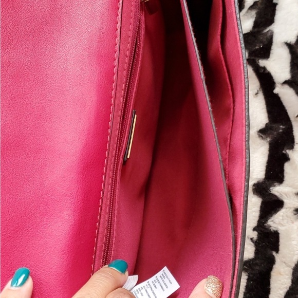 ALDO fushia/magenta handbag - Picture 5 of 10